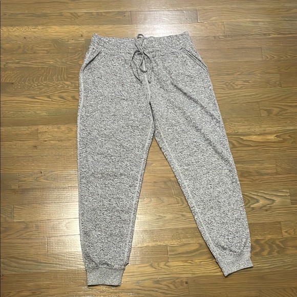 GAPfit M Heather Gray jogger sweats - Picture 1 of 5